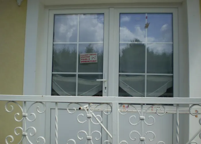 Adikati Lak Rum i privatbostad Bük
