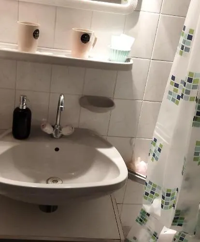 Adikati Lak * Bük